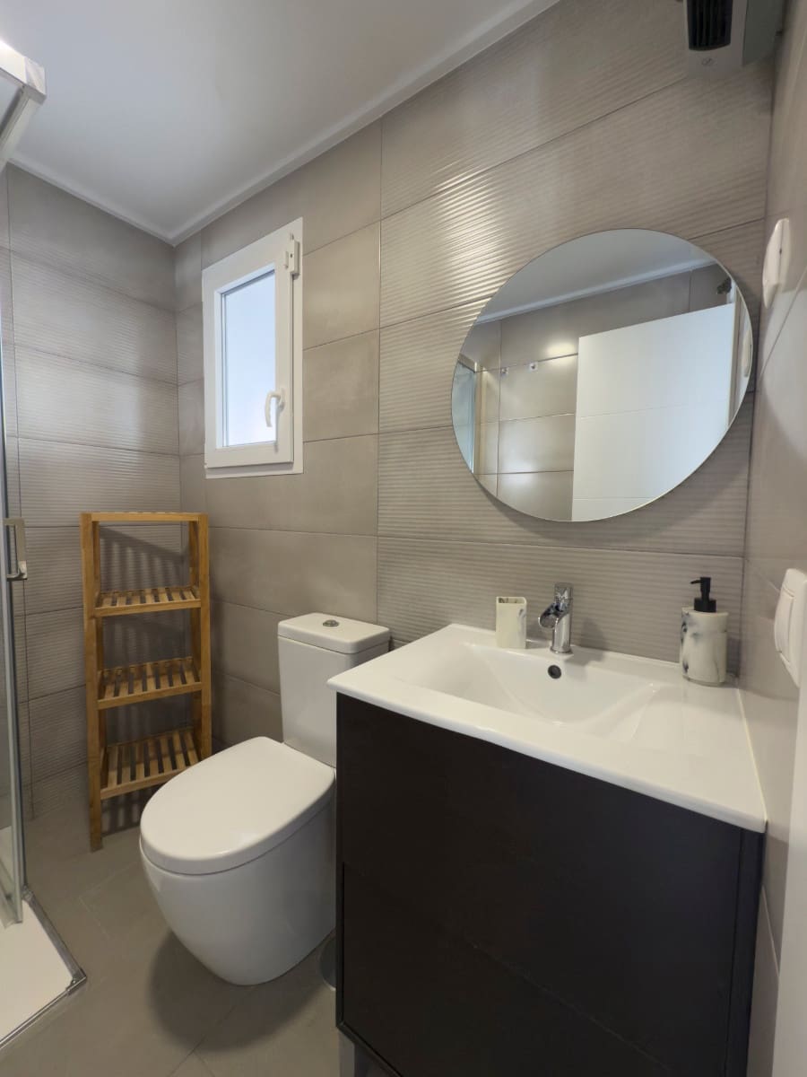 3 makuuhuone Omakotitalo vuokrattavana paikassa Los Balcones mukana uima-altaan - 1 100 € (Ref: 9219190)