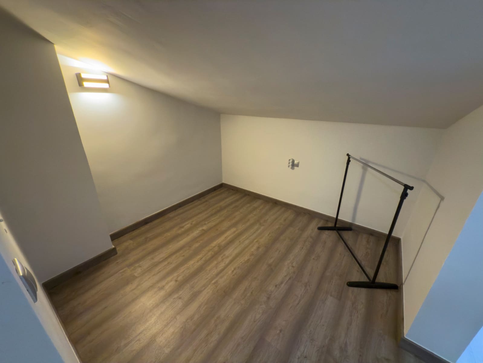 3 makuuhuone Omakotitalo vuokrattavana paikassa Los Balcones mukana uima-altaan - 1 100 € (Ref: 9219190)