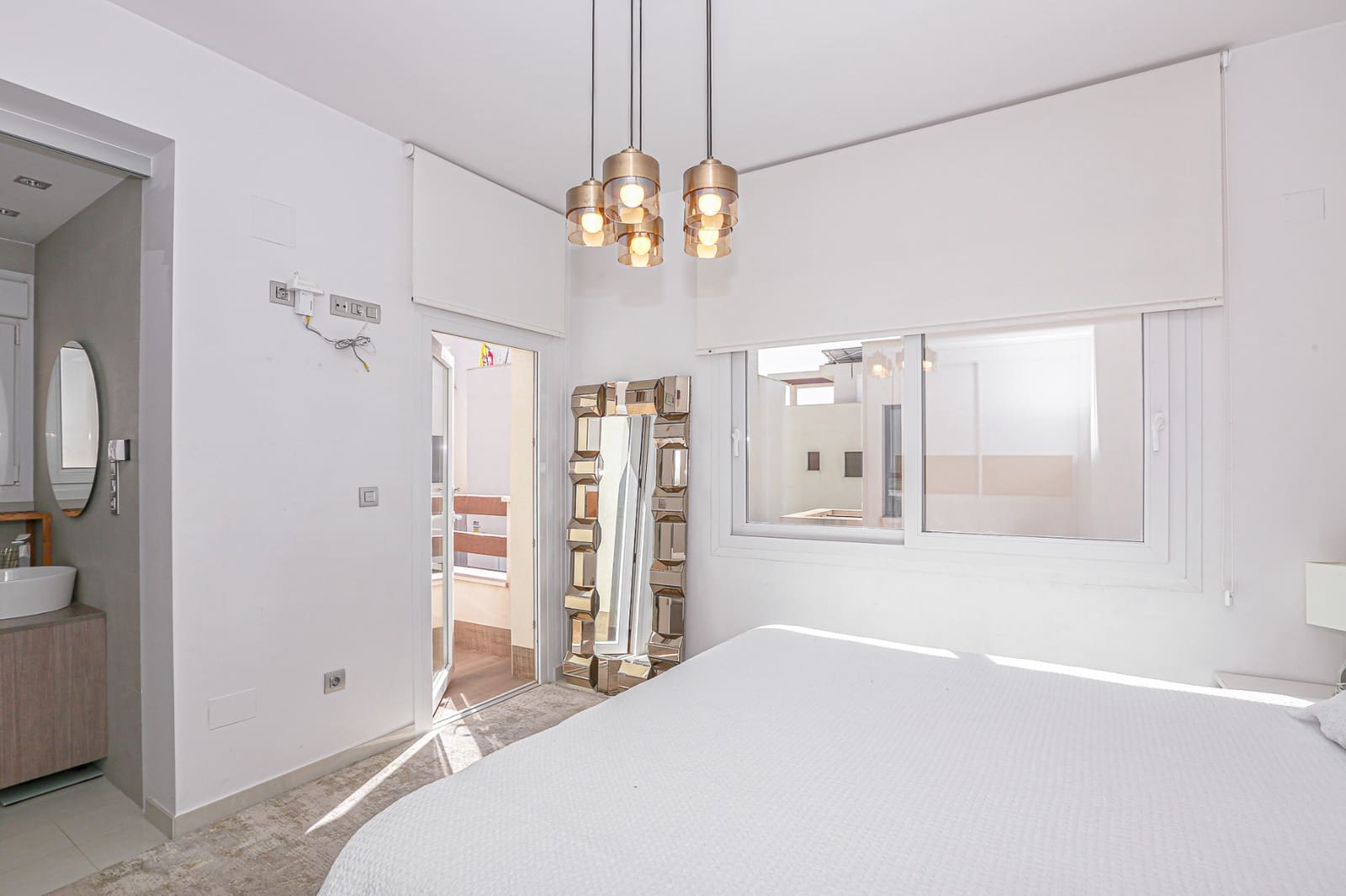 3 slaapkamer Villa te koop in Dona Pepa met zwembad - € 550.000 (Ref: 9223652)