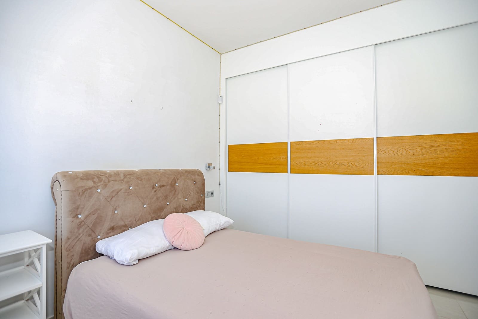 3 slaapkamer Villa te koop in Dona Pepa met zwembad - € 550.000 (Ref: 9223652)