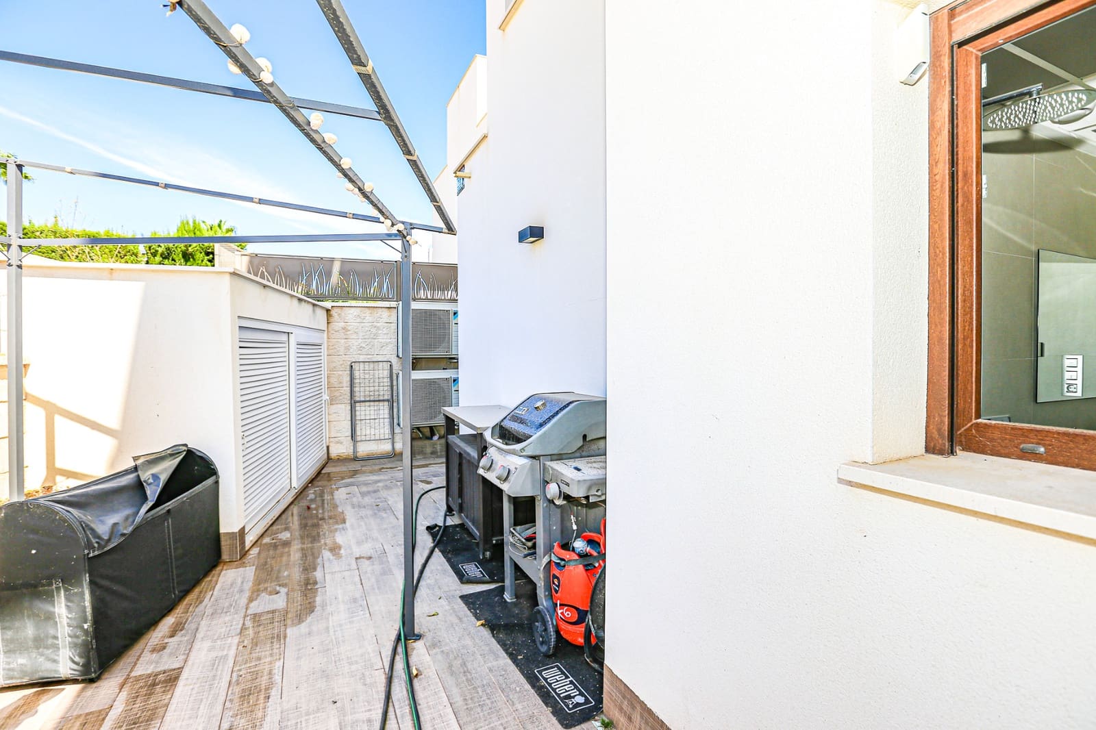 3 slaapkamer Villa te koop in Dona Pepa met zwembad - € 550.000 (Ref: 9223652)