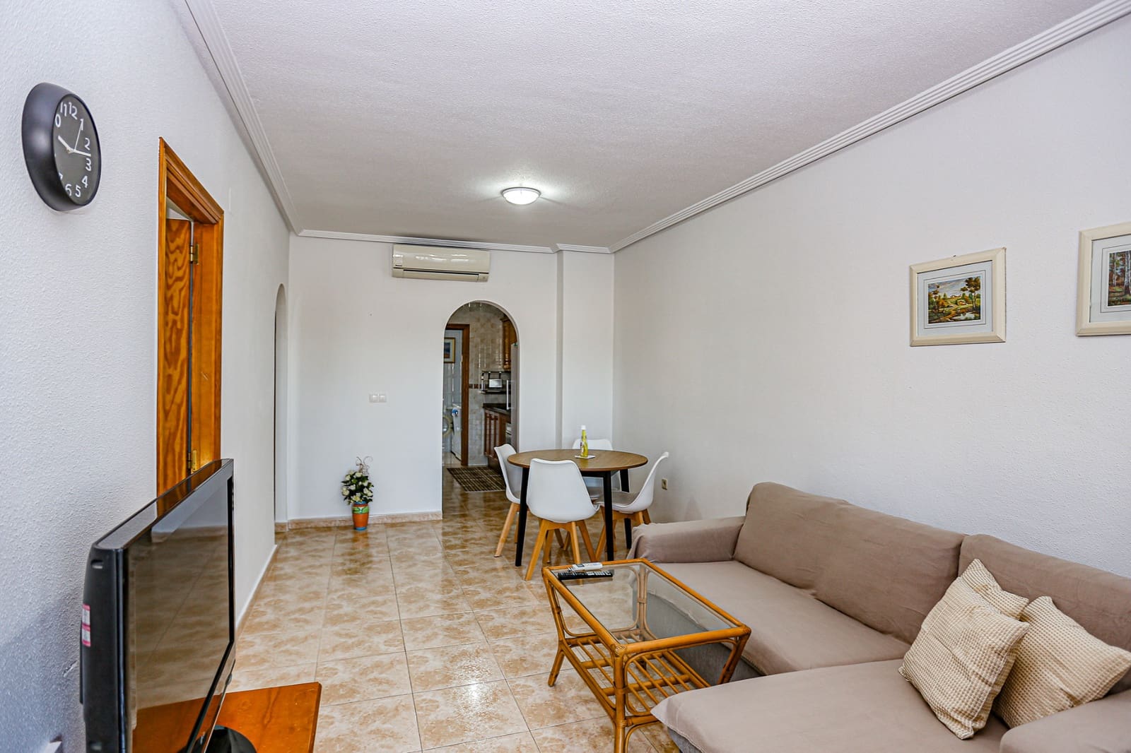 2 bedroom Apartment for rent in Orihuela Costa with pool - € 750 (Ref: 9231232)