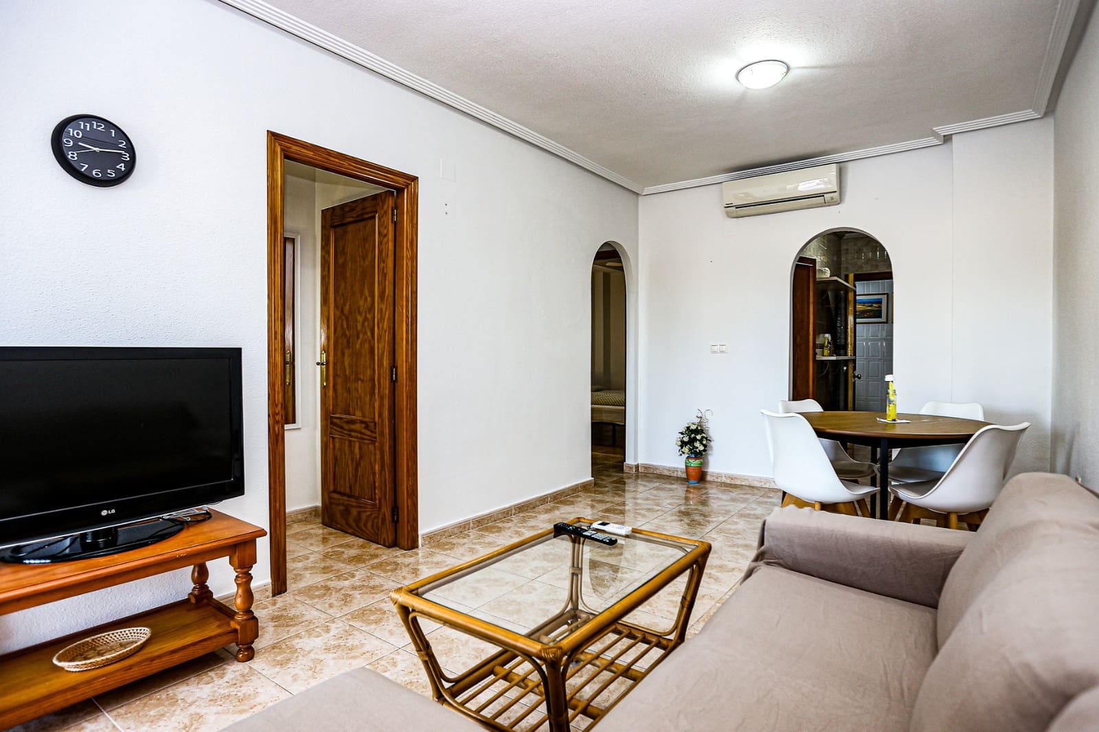 2 bedroom Apartment for rent in Orihuela Costa with pool - € 750 (Ref: 9231232)