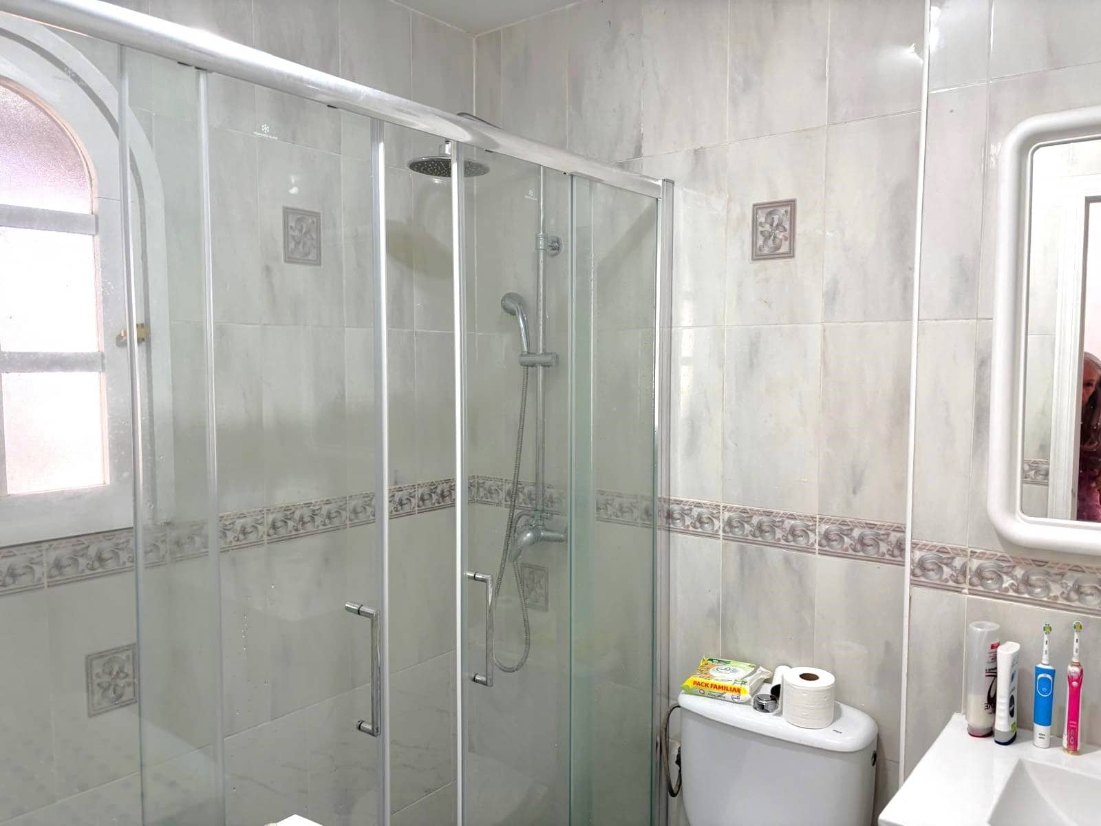 1 soveværelse Penthouse til salg i Torrevieja med swimmingpool - € 123.000 (Ref: 9234983)