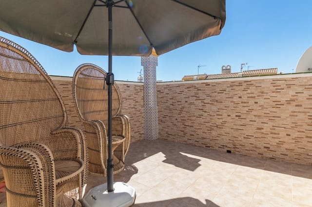 3 soverom Kjedet enebolig til salgs i La Zenia, Orihuela med svømmebasseng - € 312 000 (Ref: 9235484)