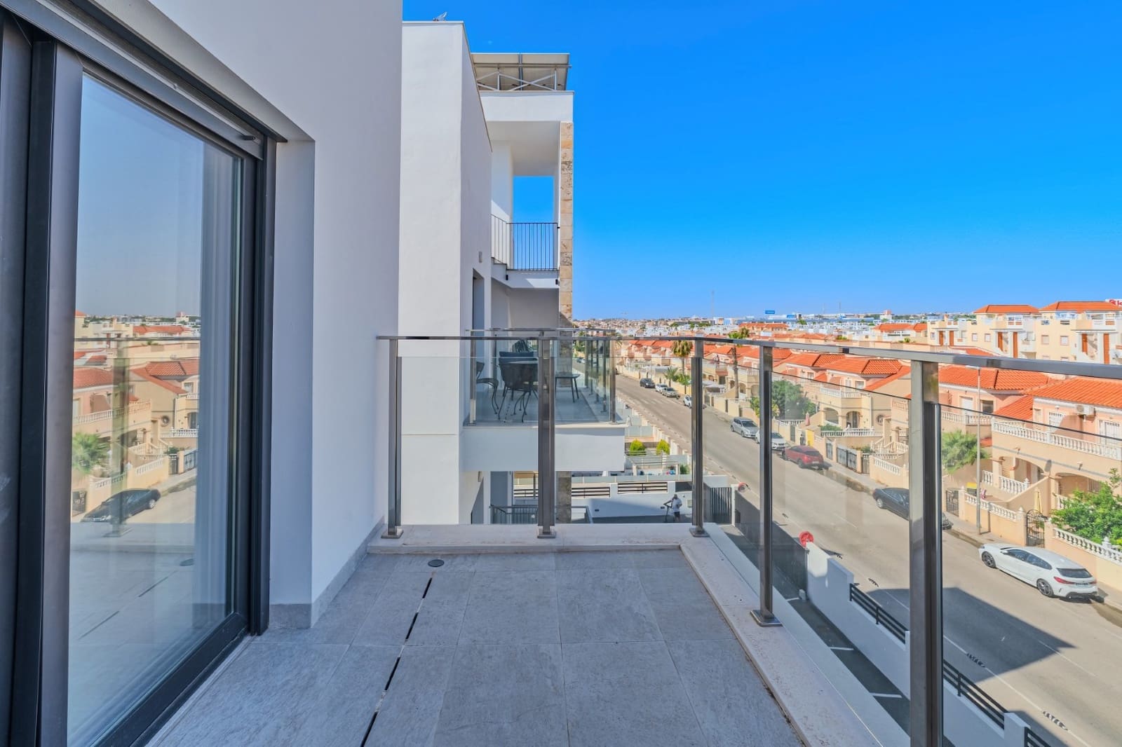 2 soveværelse Penthouse til salg i La Zenia med swimmingpool - € 449.000 (Ref: 9235485)