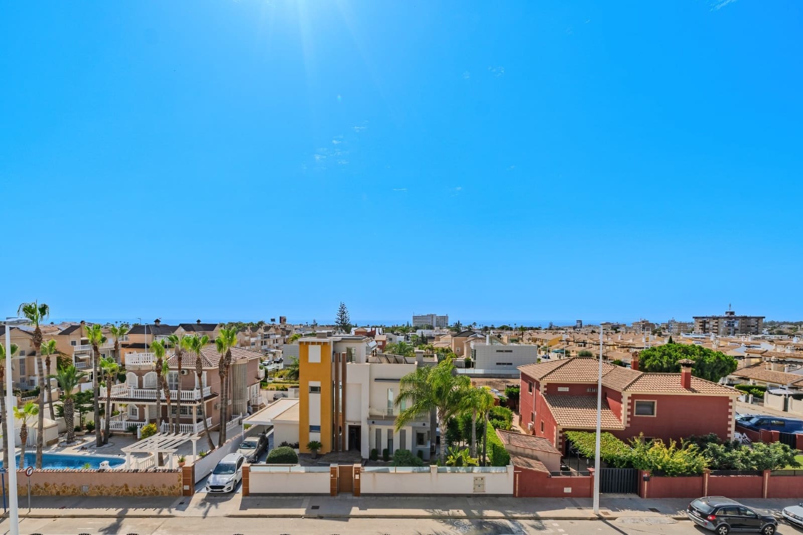 2 soveværelse Penthouse til salg i La Zenia med swimmingpool - € 449.000 (Ref: 9235485)