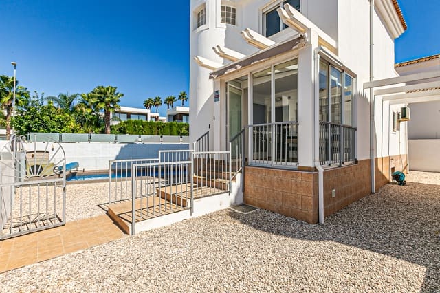 4 sypialnia Willa na sprzedaż w La Marina, Elche / Elx z basenem - 389 000 € (Ref: 9250642)