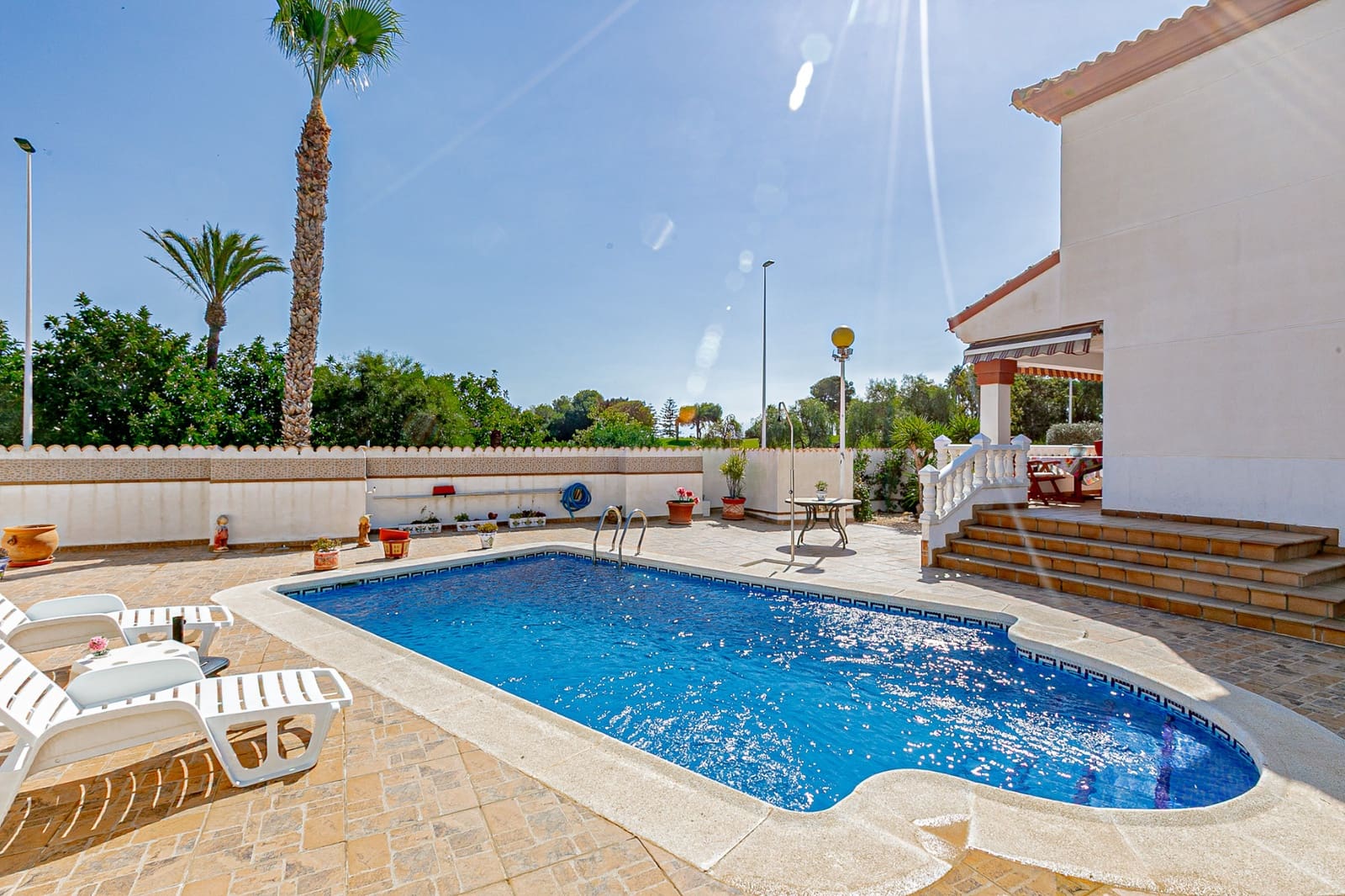 4 Zimmer Villa zu verkaufen in Campoamor mit Pool Garage - 860.000 € (Ref: 9283483)