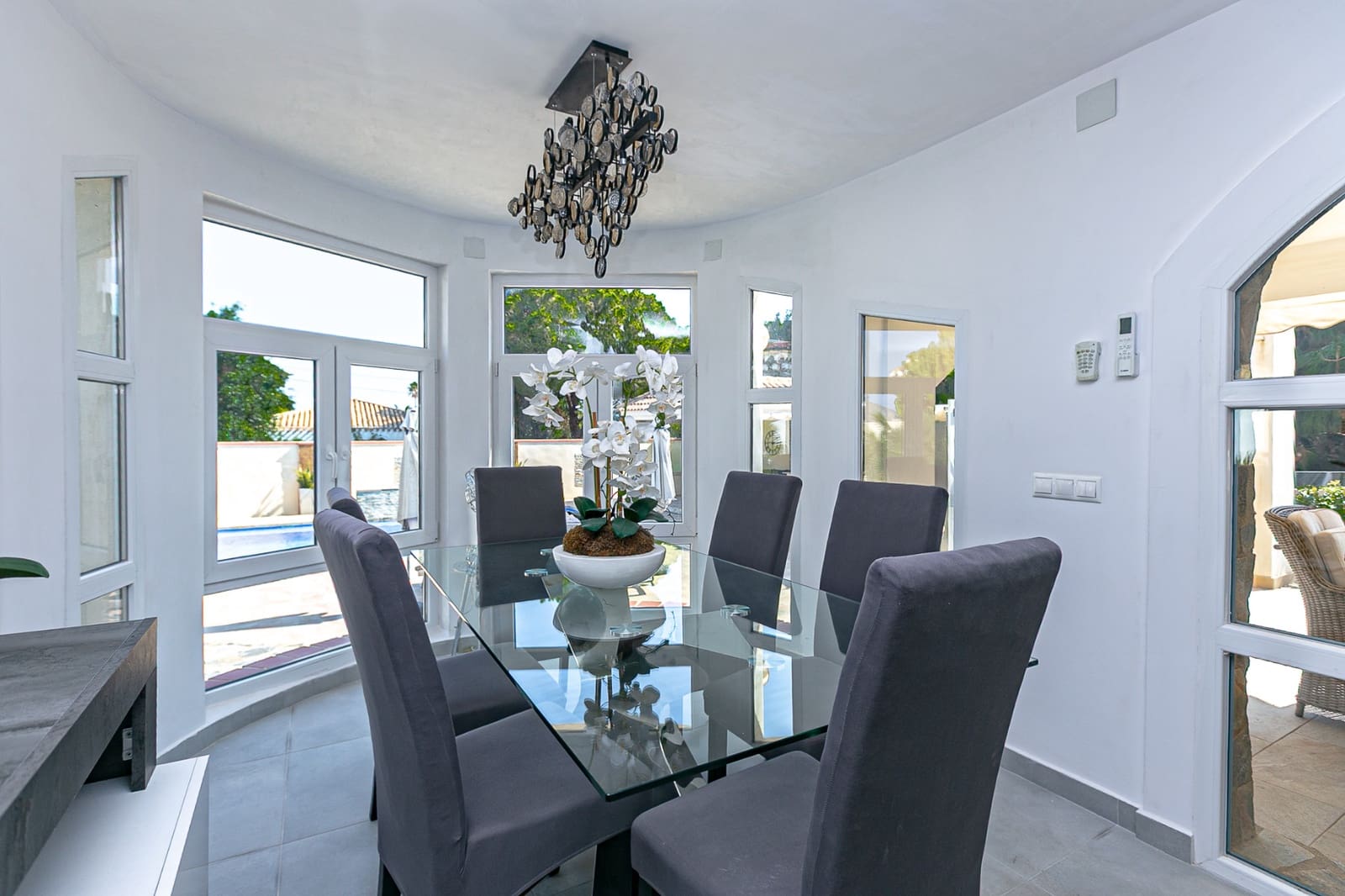 6 sovrum Villa till salu i Campoamor med pool garage - 799 000 € (Ref: 9301650)