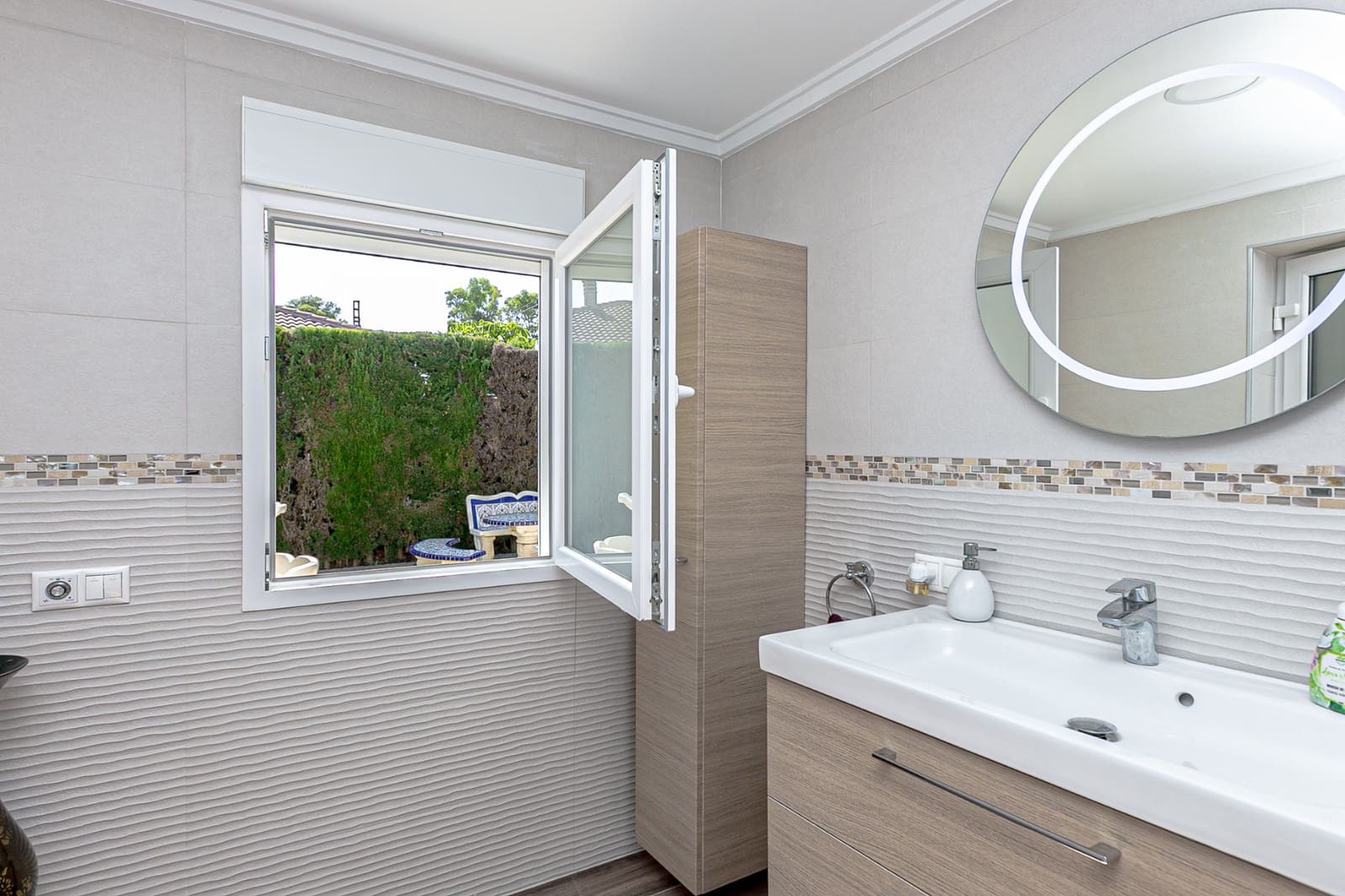 6 sovrum Villa till salu i Campoamor med pool garage - 799 000 € (Ref: 9301650)