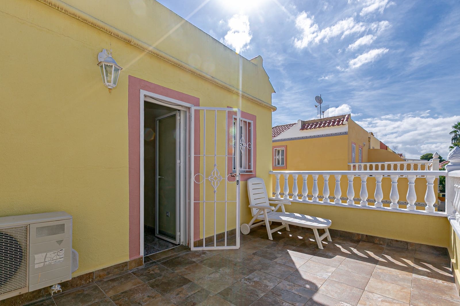 3 bedroom Townhouse for sale in Cabo Roig with pool - € 268,000 (Ref: 9329684)