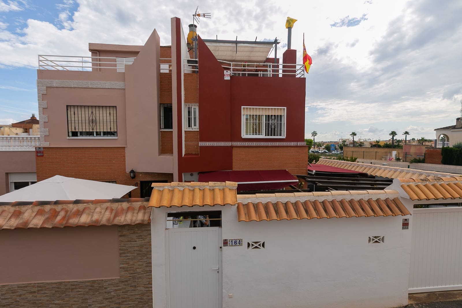 2 soverom Kjedet enebolig til salgs i Los Altos med svømmebasseng - € 195 000 (Ref: 9329810)