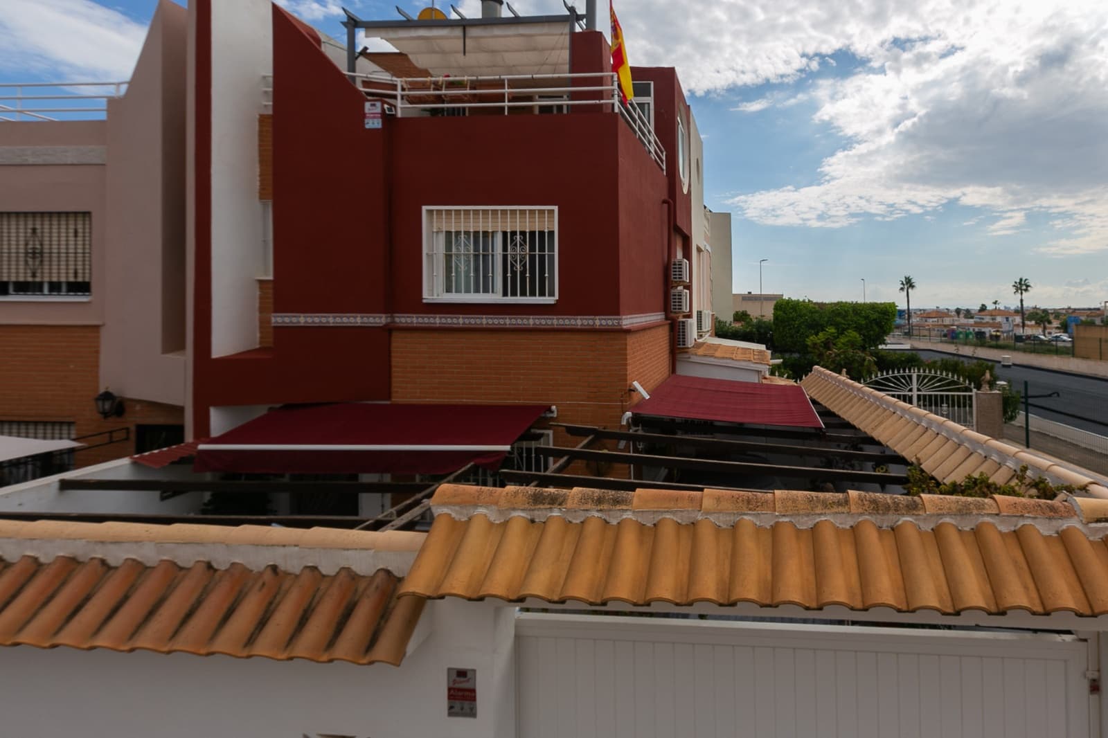 2 soverom Kjedet enebolig til salgs i Los Altos med svømmebasseng - € 195 000 (Ref: 9329810)