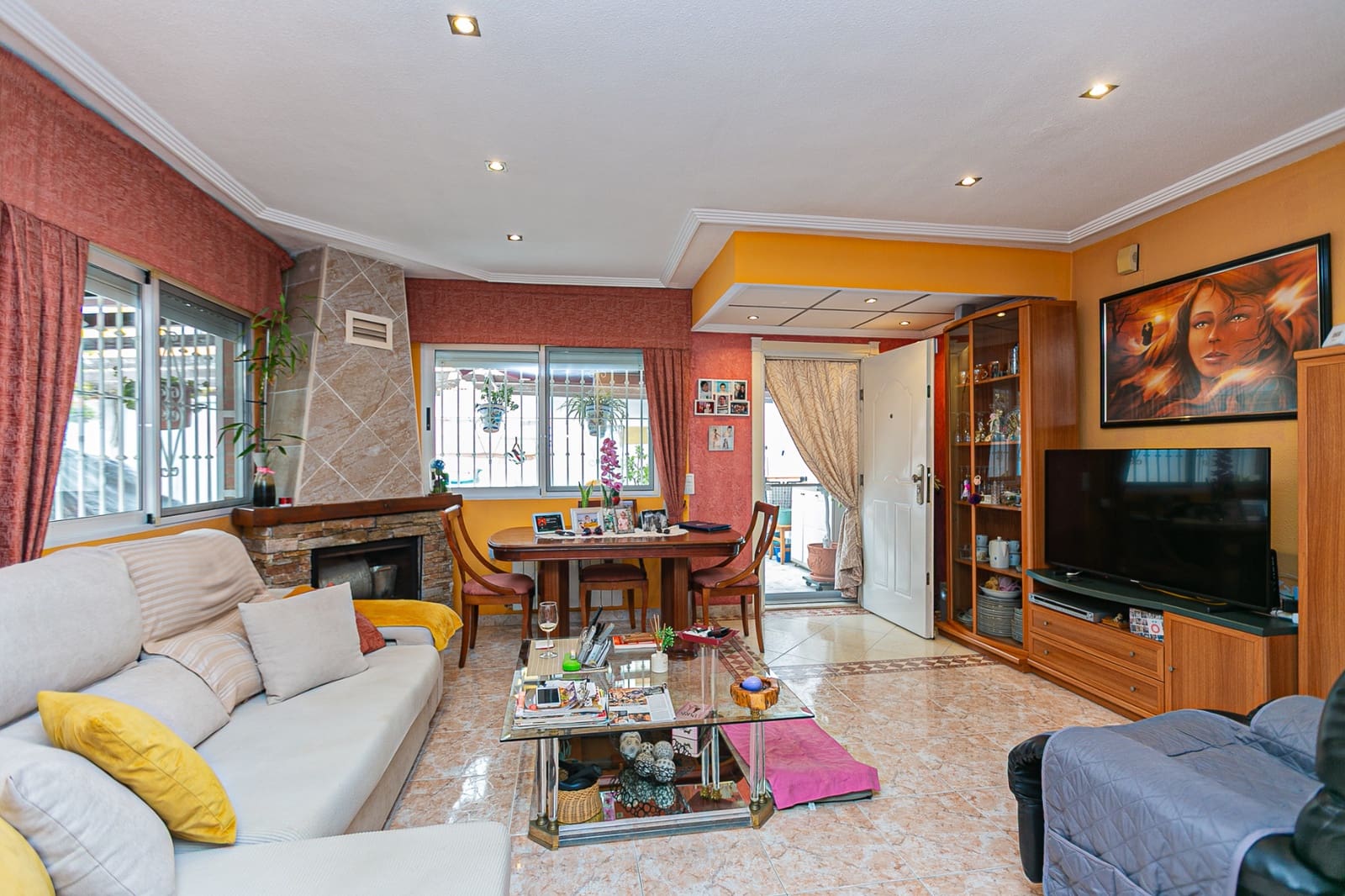 2 soverom Kjedet enebolig til salgs i Los Altos med svømmebasseng - € 195 000 (Ref: 9329810)