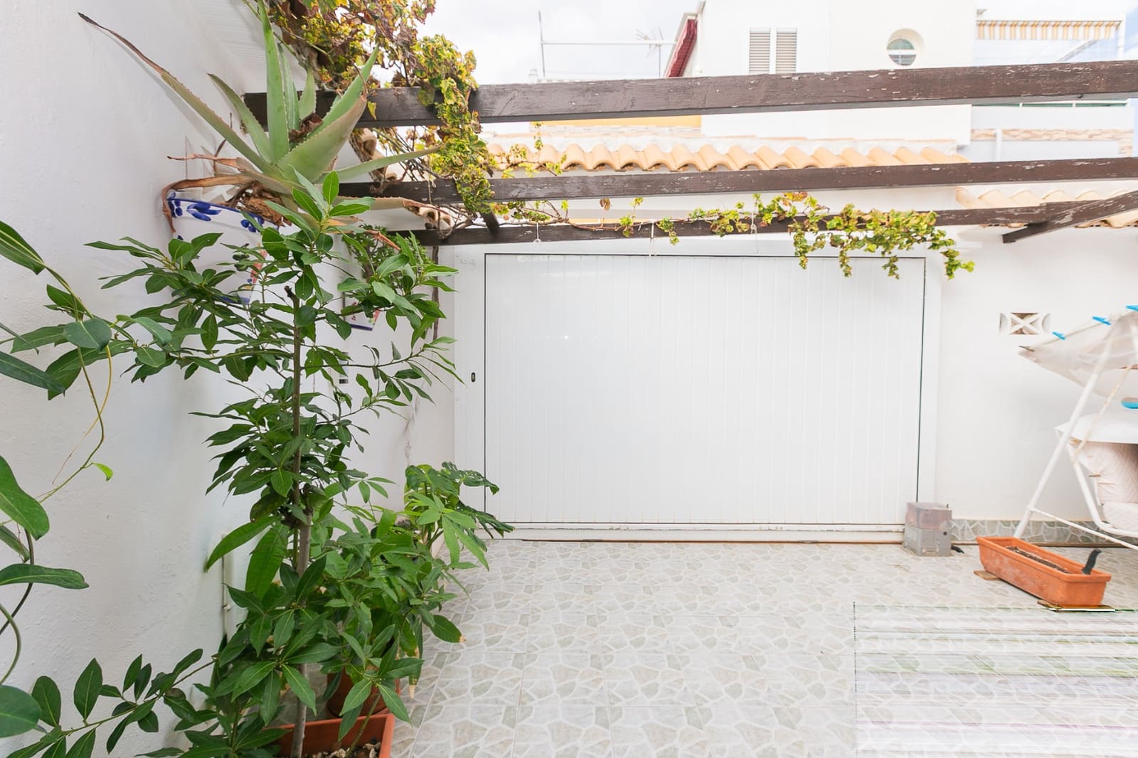 2 soverom Kjedet enebolig til salgs i Los Altos med svømmebasseng - € 195 000 (Ref: 9329810)