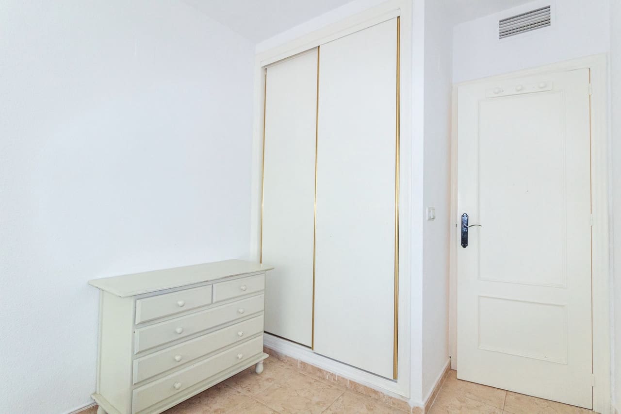 3 quarto Apartamento para venda em La Zenia com piscina - 199 000 € (Ref: 9336959)