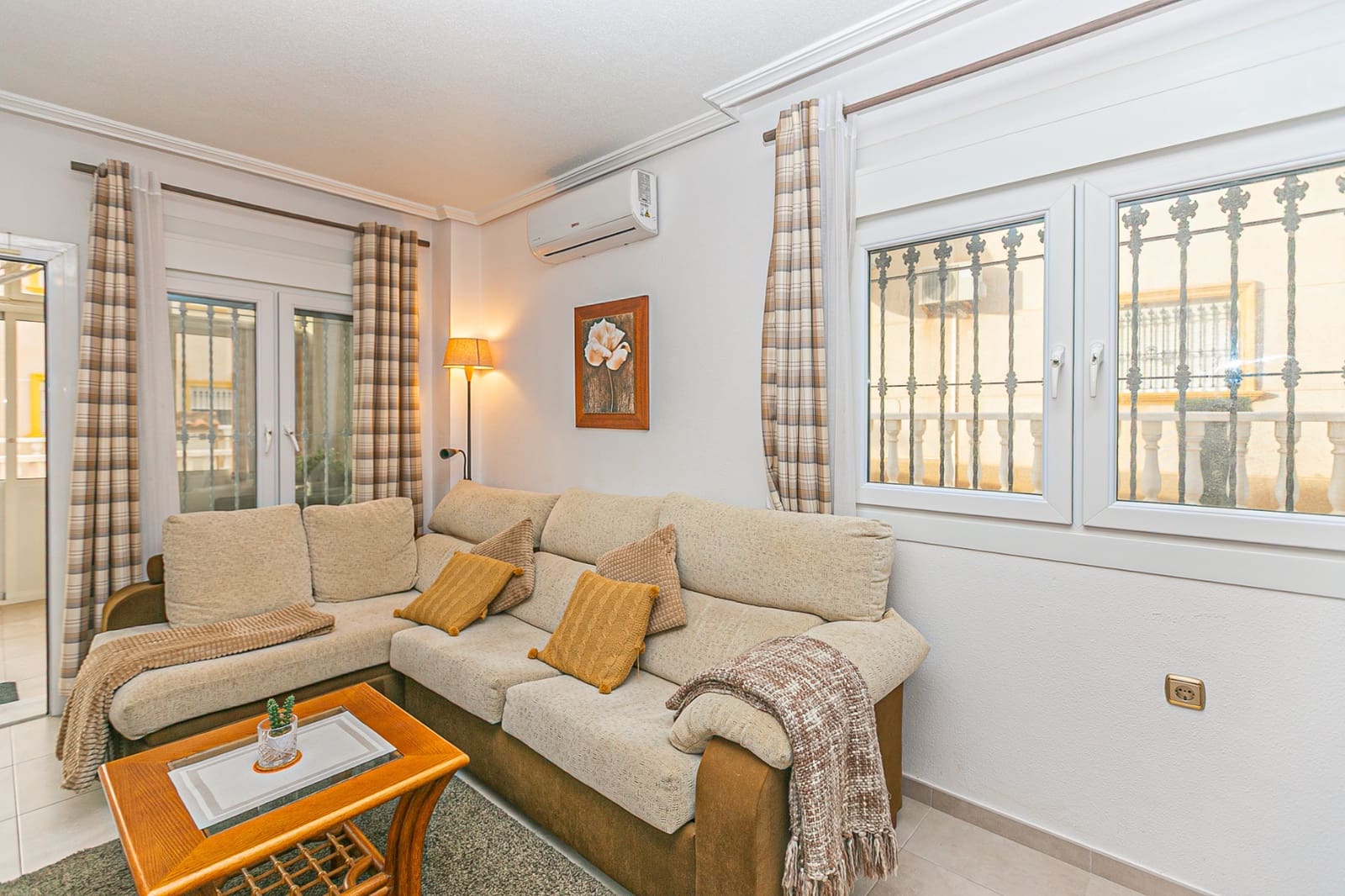 2 makuuhuone Huoneisto myytävänä paikassa La Zenia mukana uima-altaan - 179 900 € (Ref: 9337216)