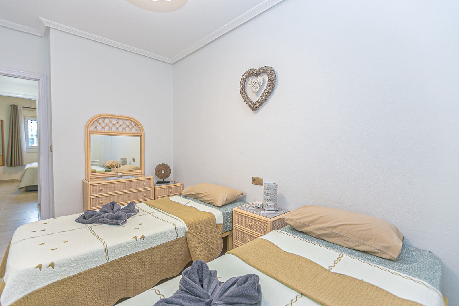 2 makuuhuone Huoneisto myytävänä paikassa La Zenia mukana uima-altaan - 179 900 € (Ref: 9337216)