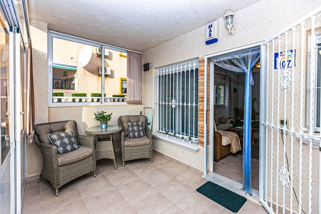 2 makuuhuone Huoneisto myytävänä paikassa La Zenia, Orihuela mukana uima-altaan - 185 000 € (Ref: 9337216)