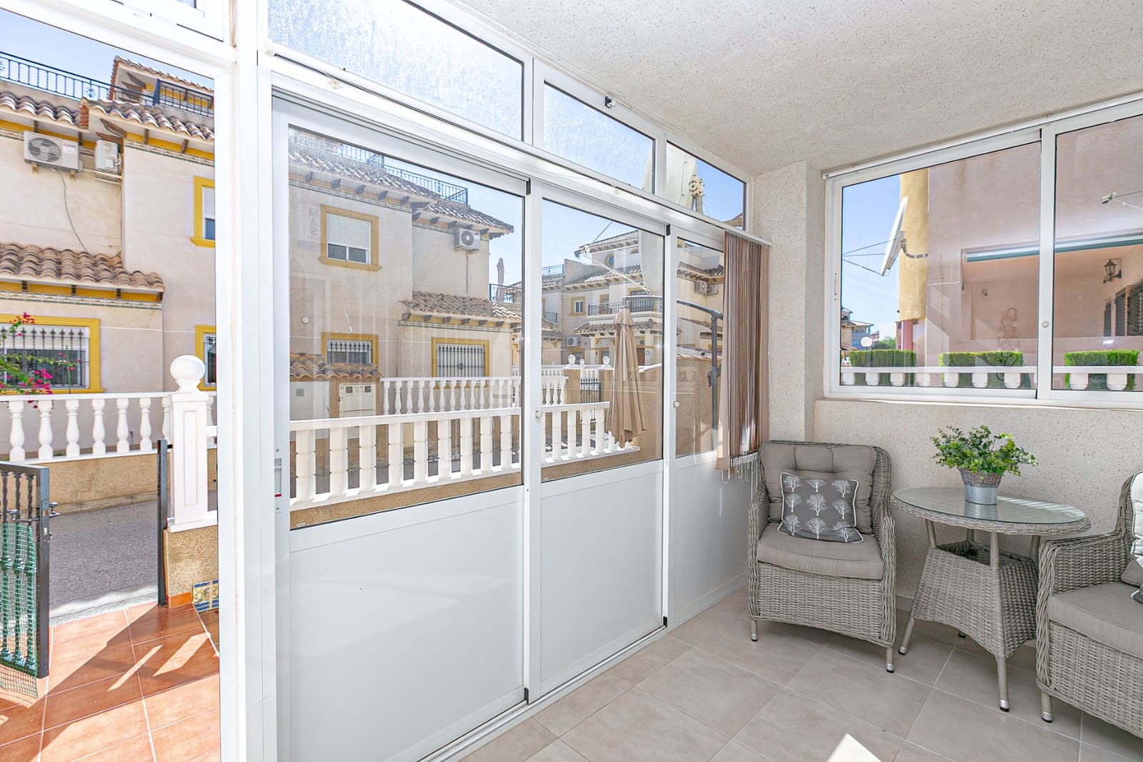 2 makuuhuone Huoneisto myytävänä paikassa La Zenia mukana uima-altaan - 179 900 € (Ref: 9337216)