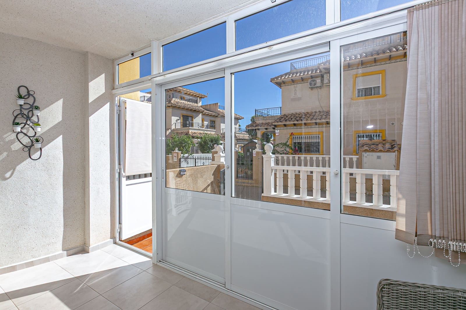 2 makuuhuone Huoneisto myytävänä paikassa La Zenia mukana uima-altaan - 179 900 € (Ref: 9337216)