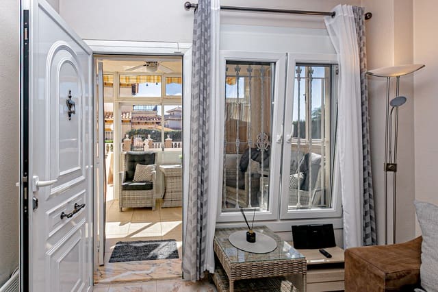 2 slaapkamer Appartement te koop in La Zenia, Orihuela met zwembad - € 195.000 (Ref: 9343869)