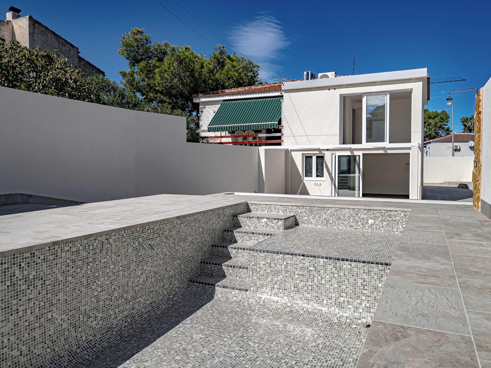 3 soverom Kjedet enebolig til salgs i Los Balcones med svømmebasseng - € 349 000 (Ref: 9345592)