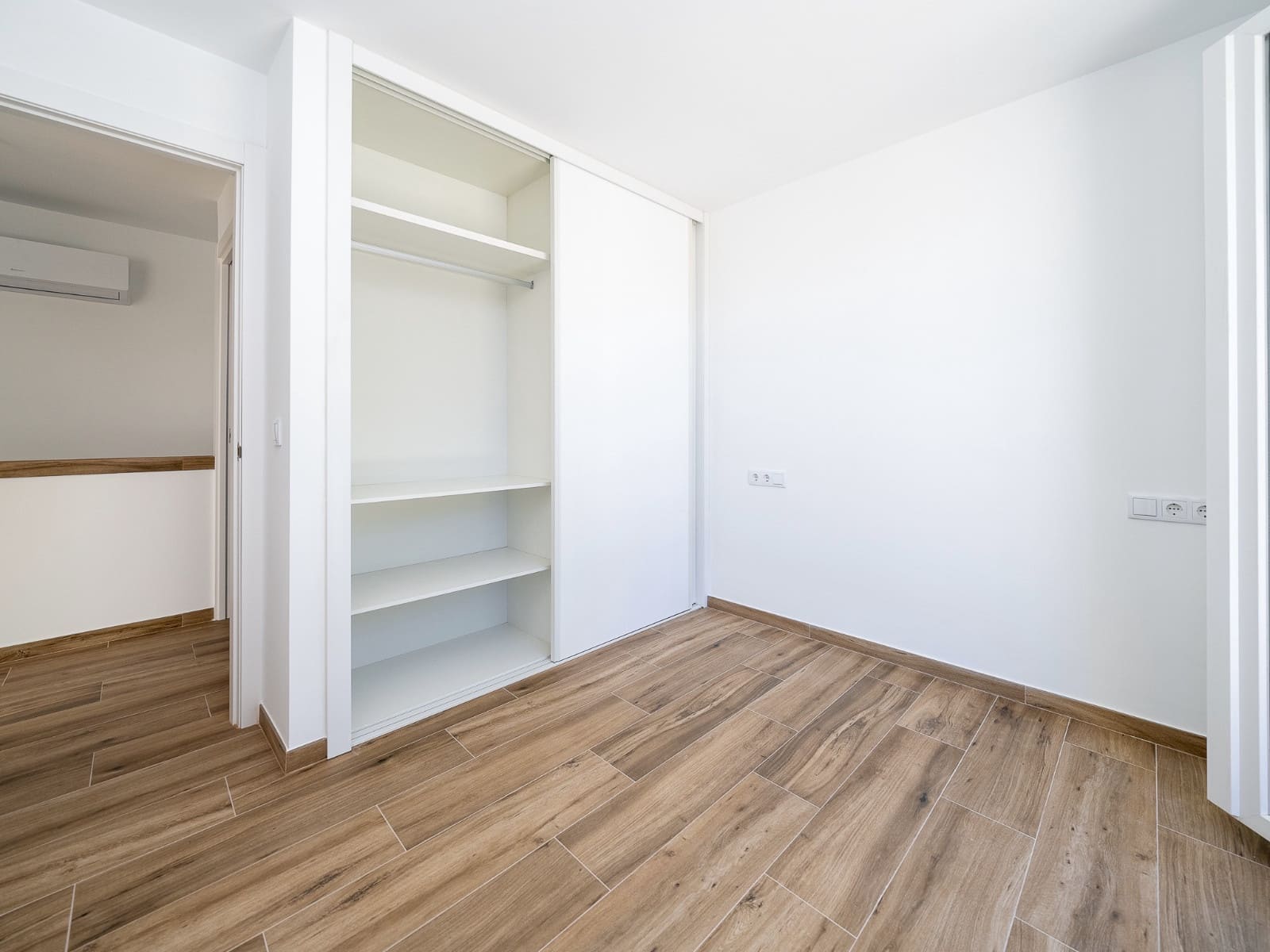 3 soverom Kjedet enebolig til salgs i Los Balcones med svømmebasseng - € 349 000 (Ref: 9345592)