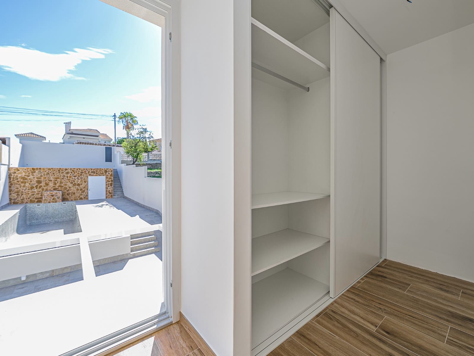 3 soverom Kjedet enebolig til salgs i Los Balcones med svømmebasseng - € 349 000 (Ref: 9345592)