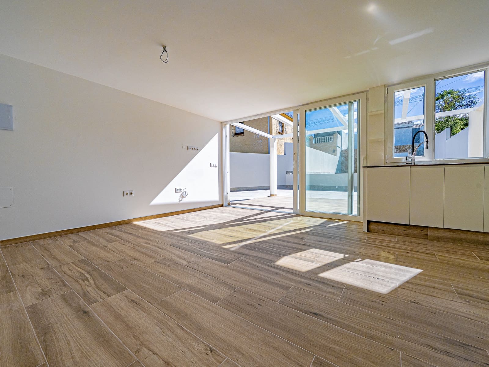 3 soverom Kjedet enebolig til salgs i Los Balcones med svømmebasseng - € 349 000 (Ref: 9345592)