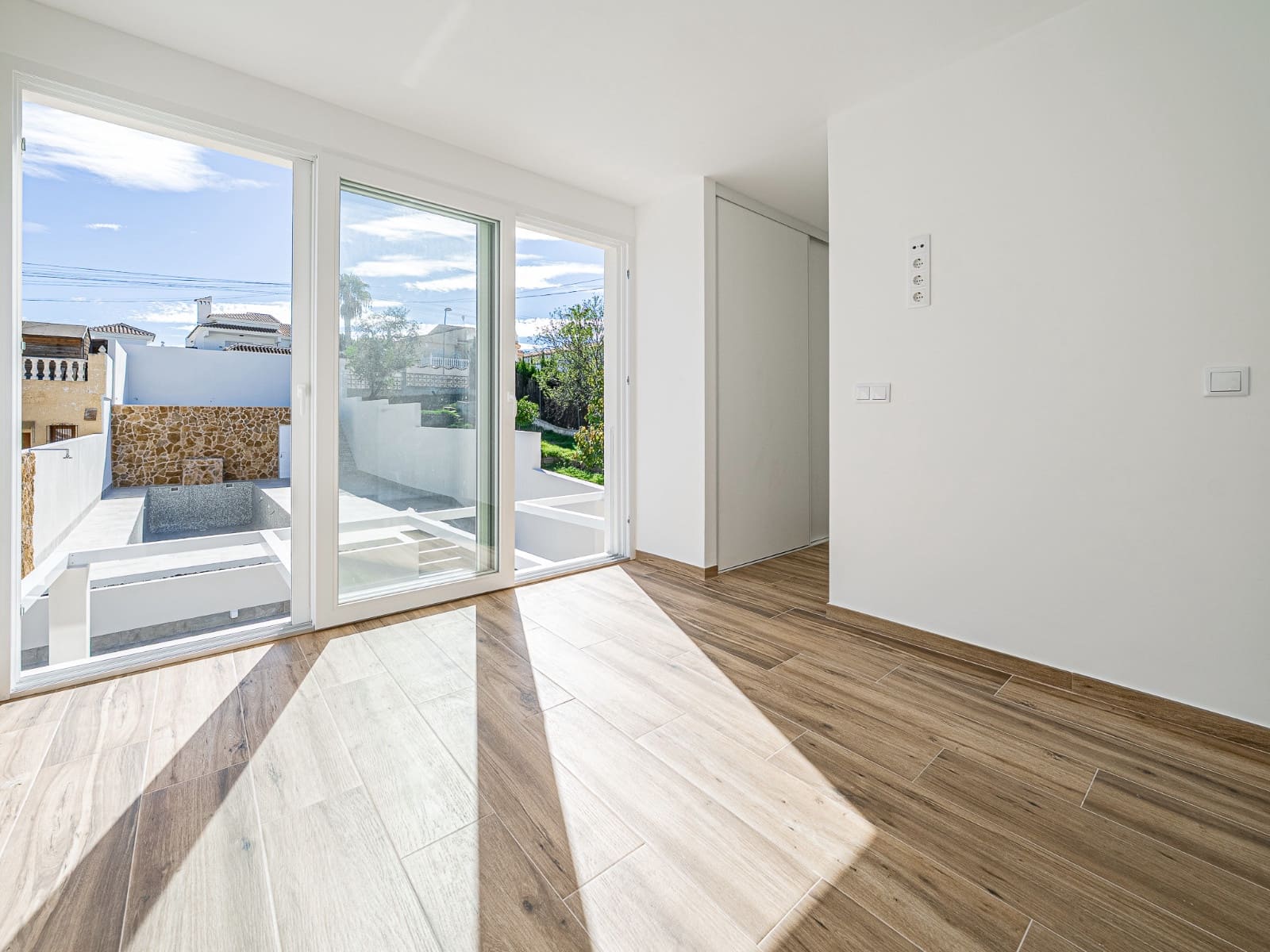 3 soverom Kjedet enebolig til salgs i Los Balcones med svømmebasseng - € 349 000 (Ref: 9345592)