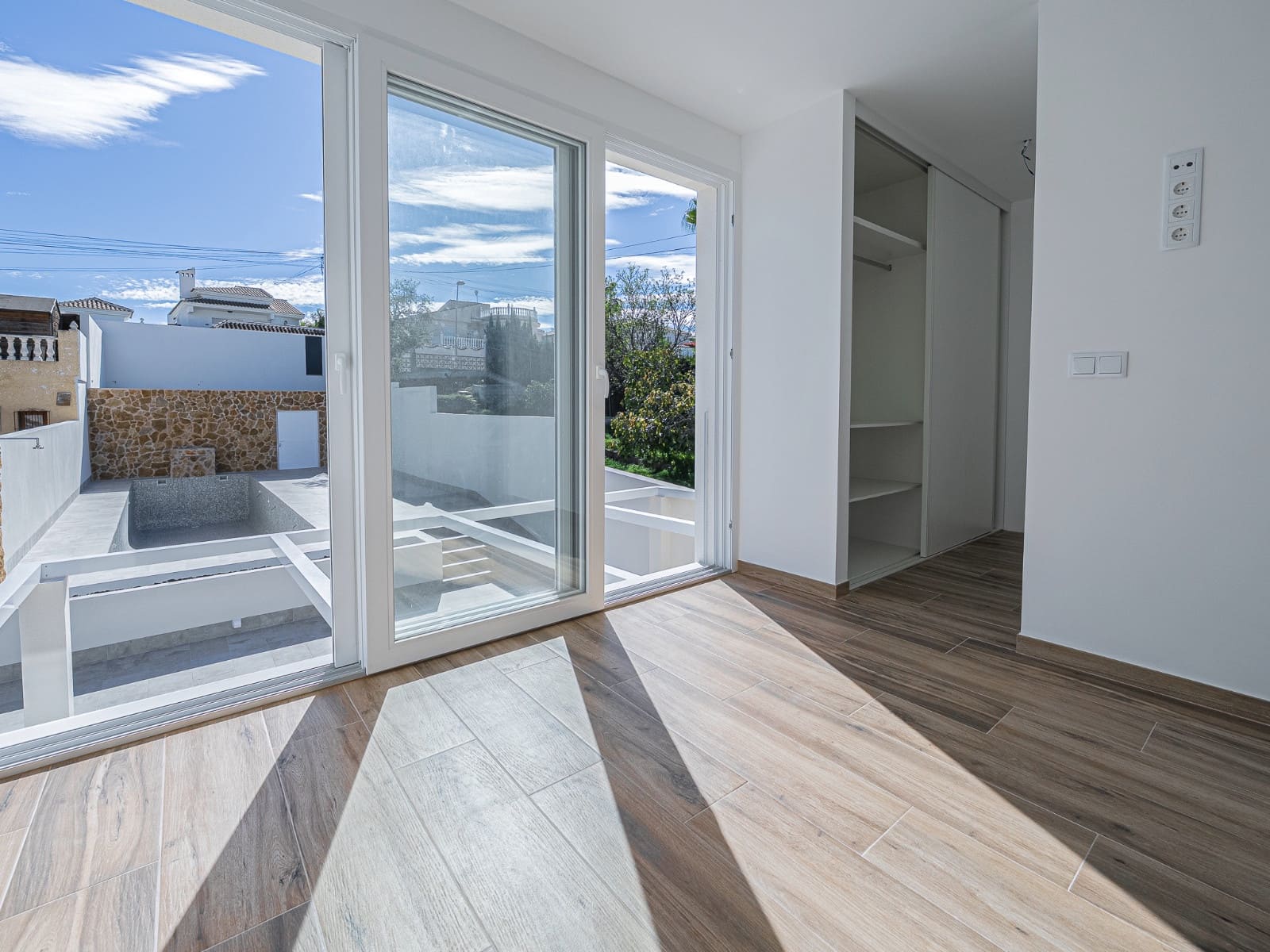 3 soverom Kjedet enebolig til salgs i Los Balcones med svømmebasseng - € 349 000 (Ref: 9345592)