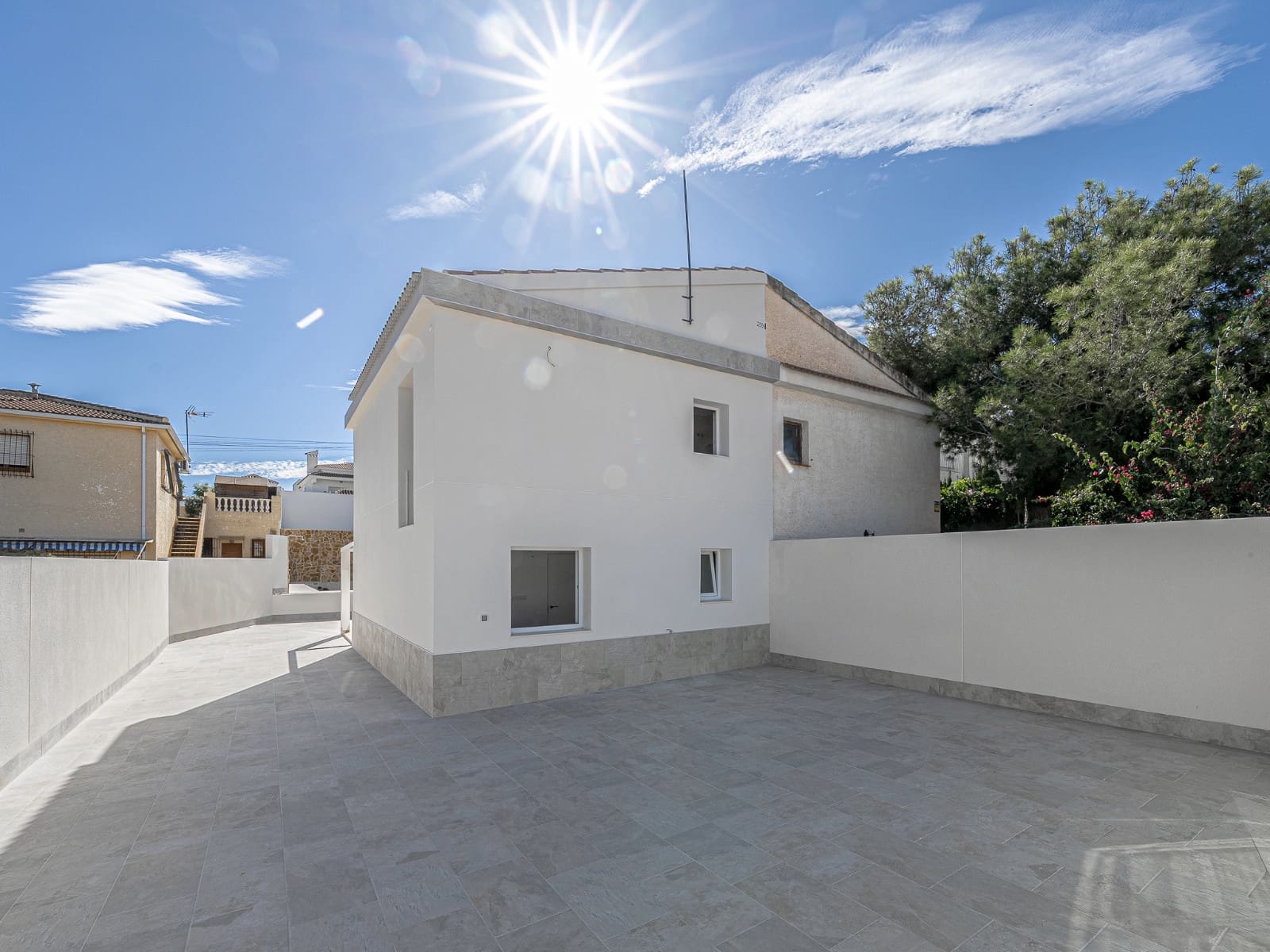 3 soverom Kjedet enebolig til salgs i Los Balcones med svømmebasseng - € 349 000 (Ref: 9345592)