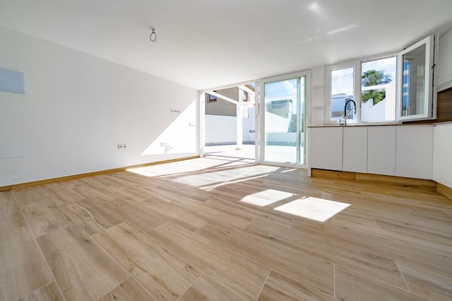 3 chambre Villa/Maison Semi-Mitoyenne à vendre à Los Balcones avec piscine - 349 000 € (Ref: 9345592)