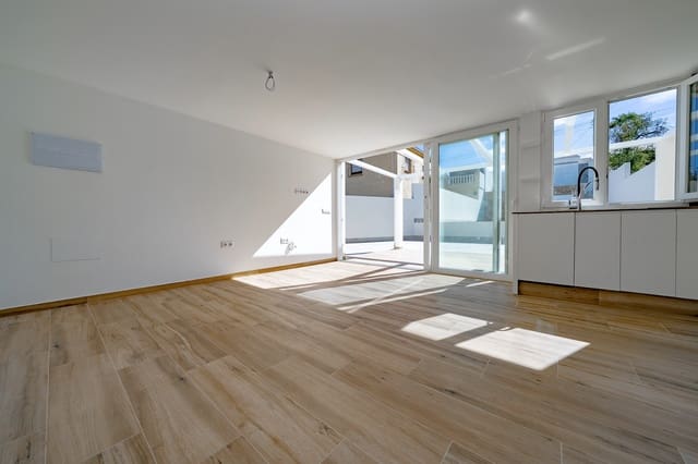 3 chambre Villa/Maison Semi-Mitoyenne à vendre à Los Balcones avec piscine - 349 000 € (Ref: 9345592)