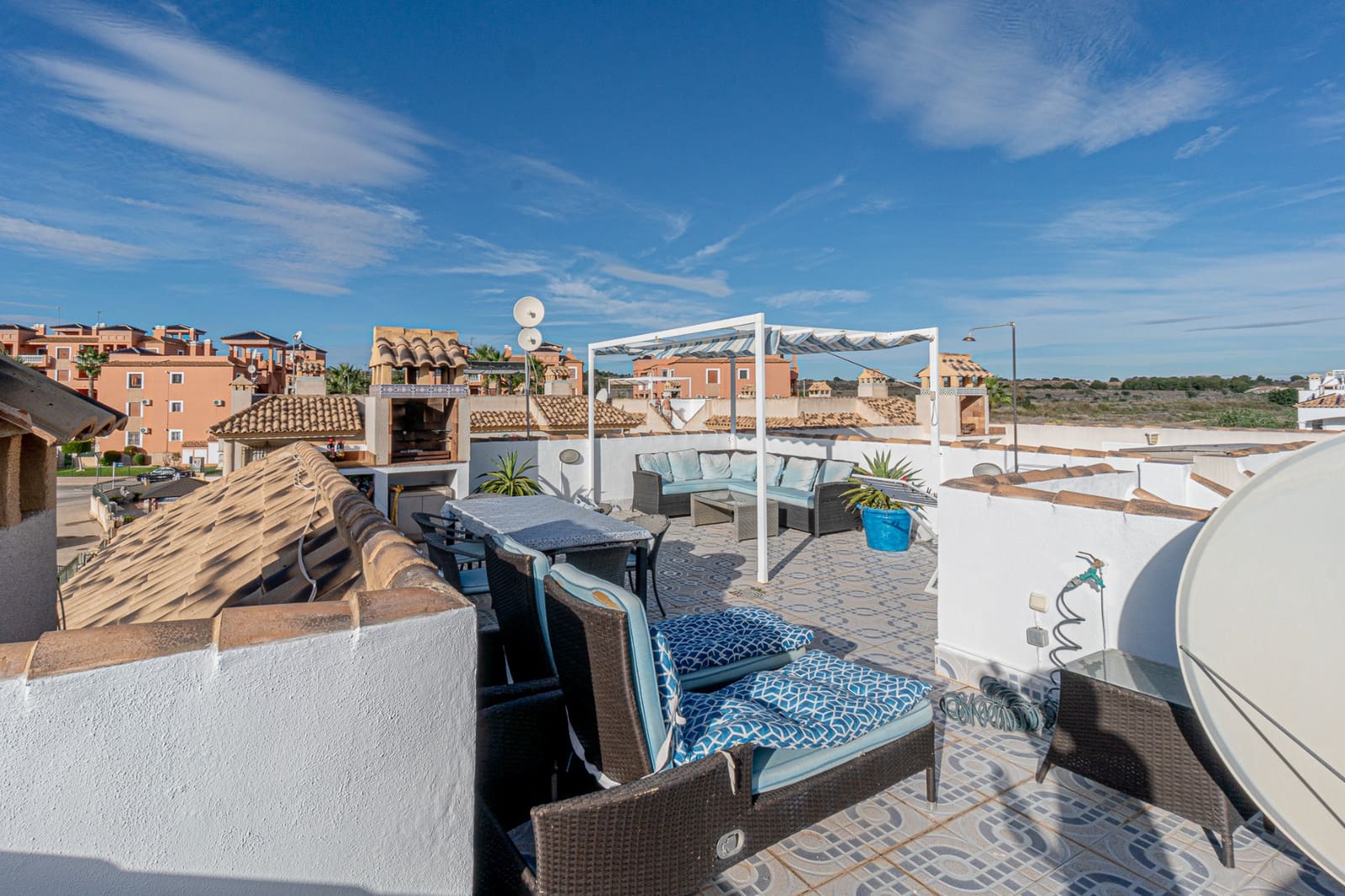 2 sypialnia Penthouse na sprzedaż w Villamartin z basenem - 159 000 € (Ref: 9348036)