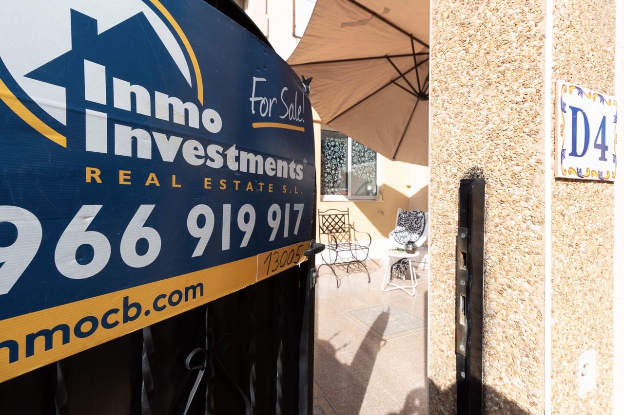 1 makuuhuone Huoneisto myytävänä paikassa El Chaparral mukana uima-altaan - 109 000 € (Ref: 9357673)