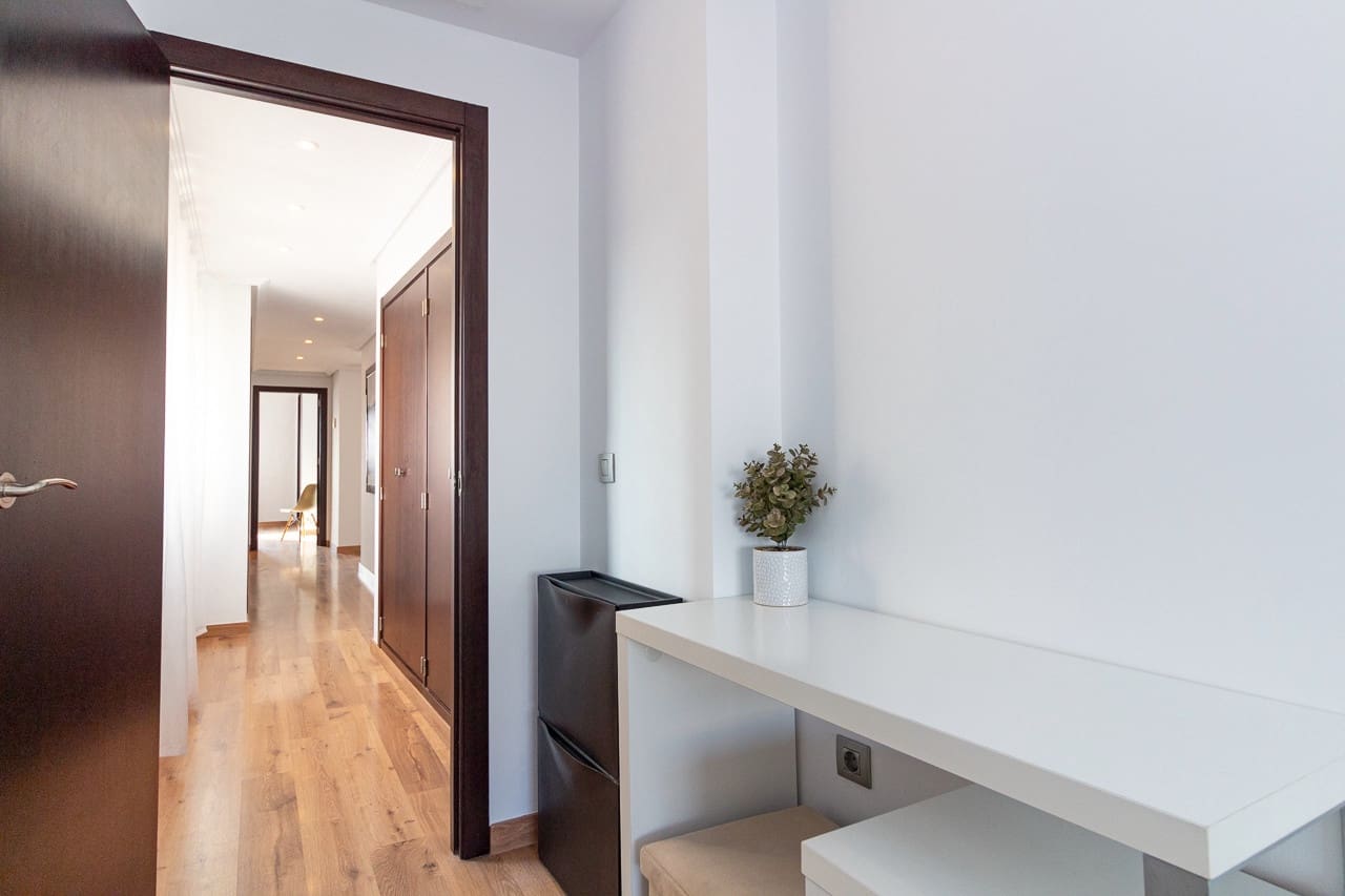 3 slaapkamer Penthouse te koop in Torrevieja met zwembad - € 395.000 (Ref: 9360716)