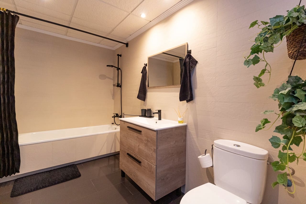 3 slaapkamer Penthouse te koop in Torrevieja met zwembad - € 395.000 (Ref: 9360716)