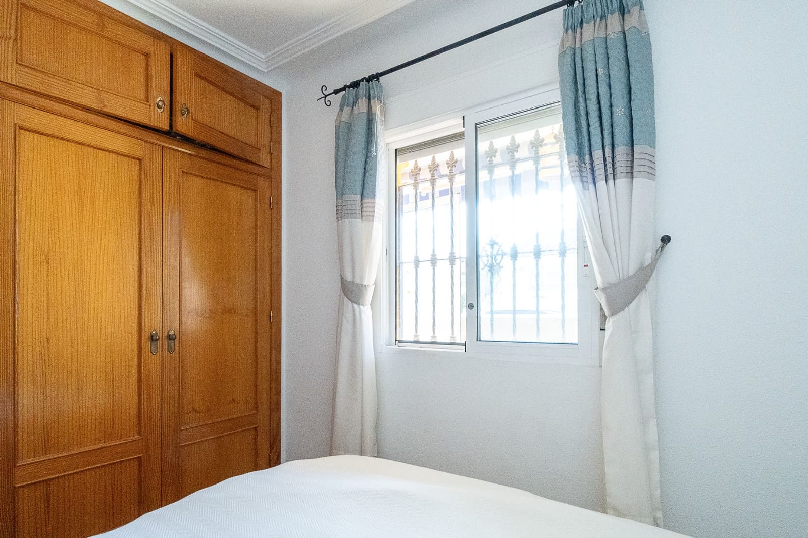 2 makuuhuone Bungalow myytävänä paikassa La Zenia mukana uima-altaan - 185 000 € (Ref: 9360837)