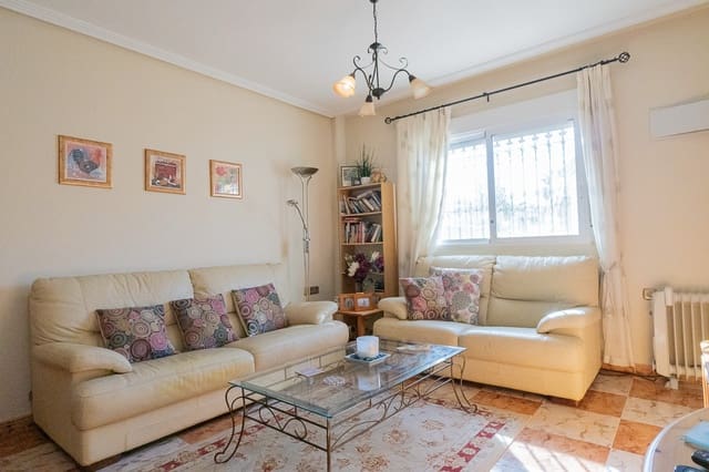 2 makuuhuone Bungalow myytävänä paikassa La Zenia, Orihuela mukana uima-altaan - 185 000 € (Ref: 9360837)