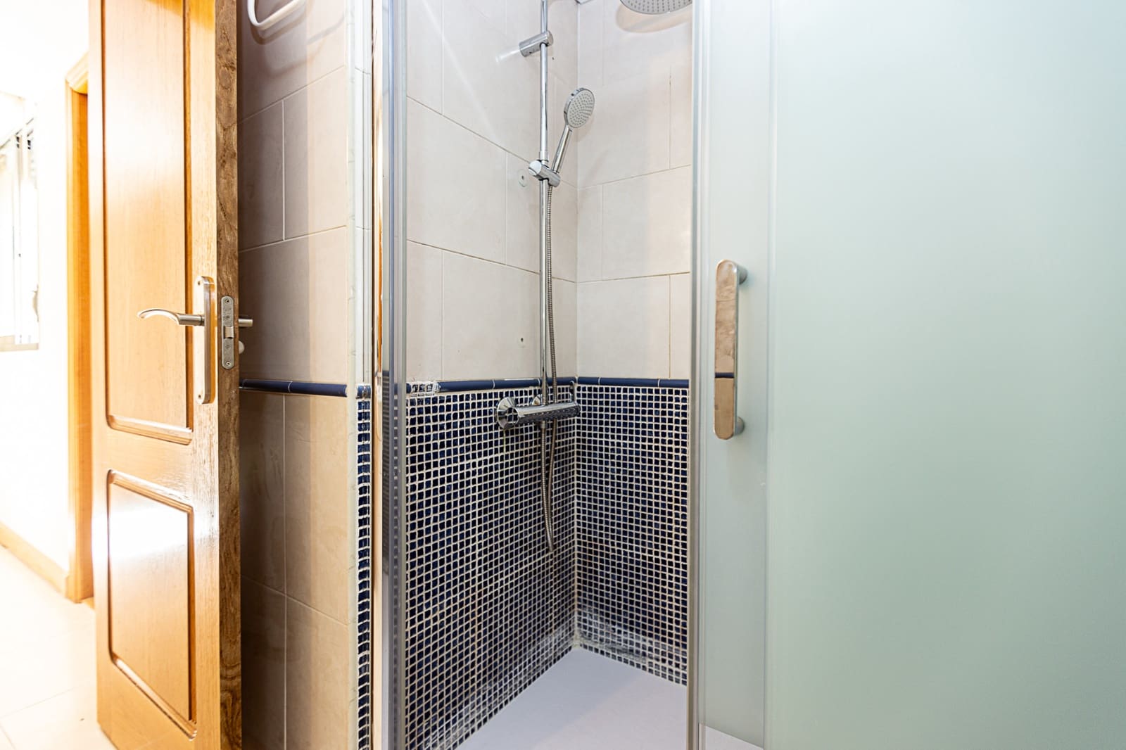 3 bedroom Penthouse for sale in Torrevieja with pool garage - € 259,900 (Ref: 9362871)