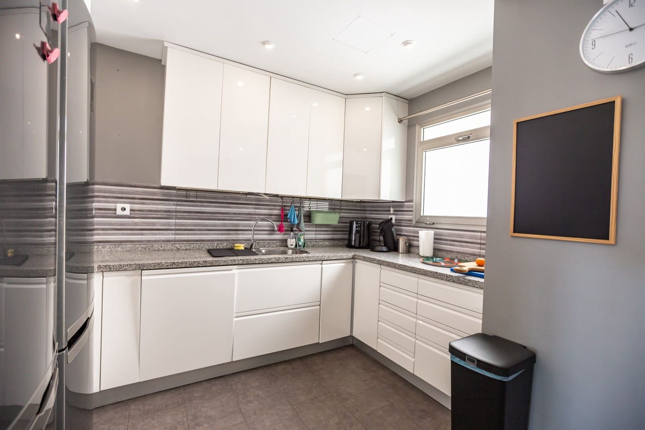 Ático de 4 habitaciones en Villamartin en venta con piscina - 550.000 € (Ref: 9362872)