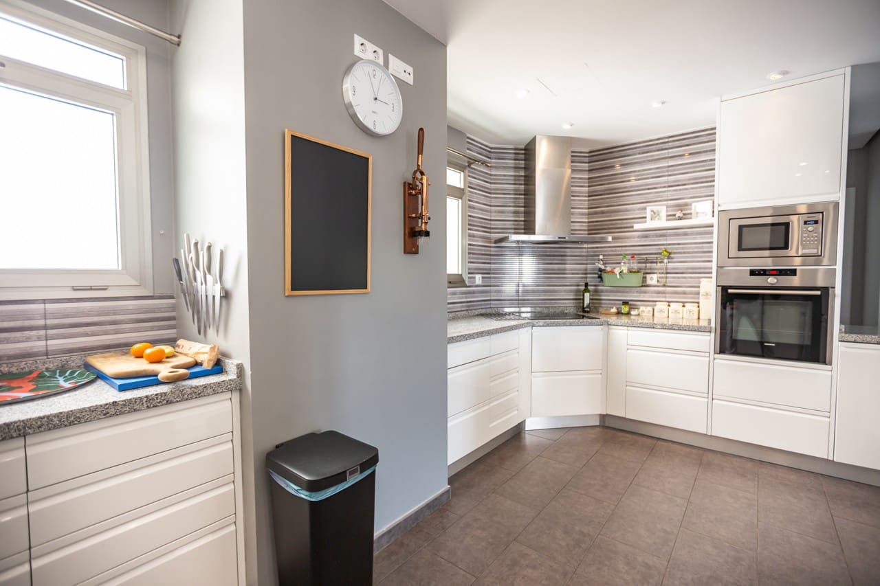 Ático de 4 habitaciones en Villamartin en venta con piscina - 550.000 € (Ref: 9362872)