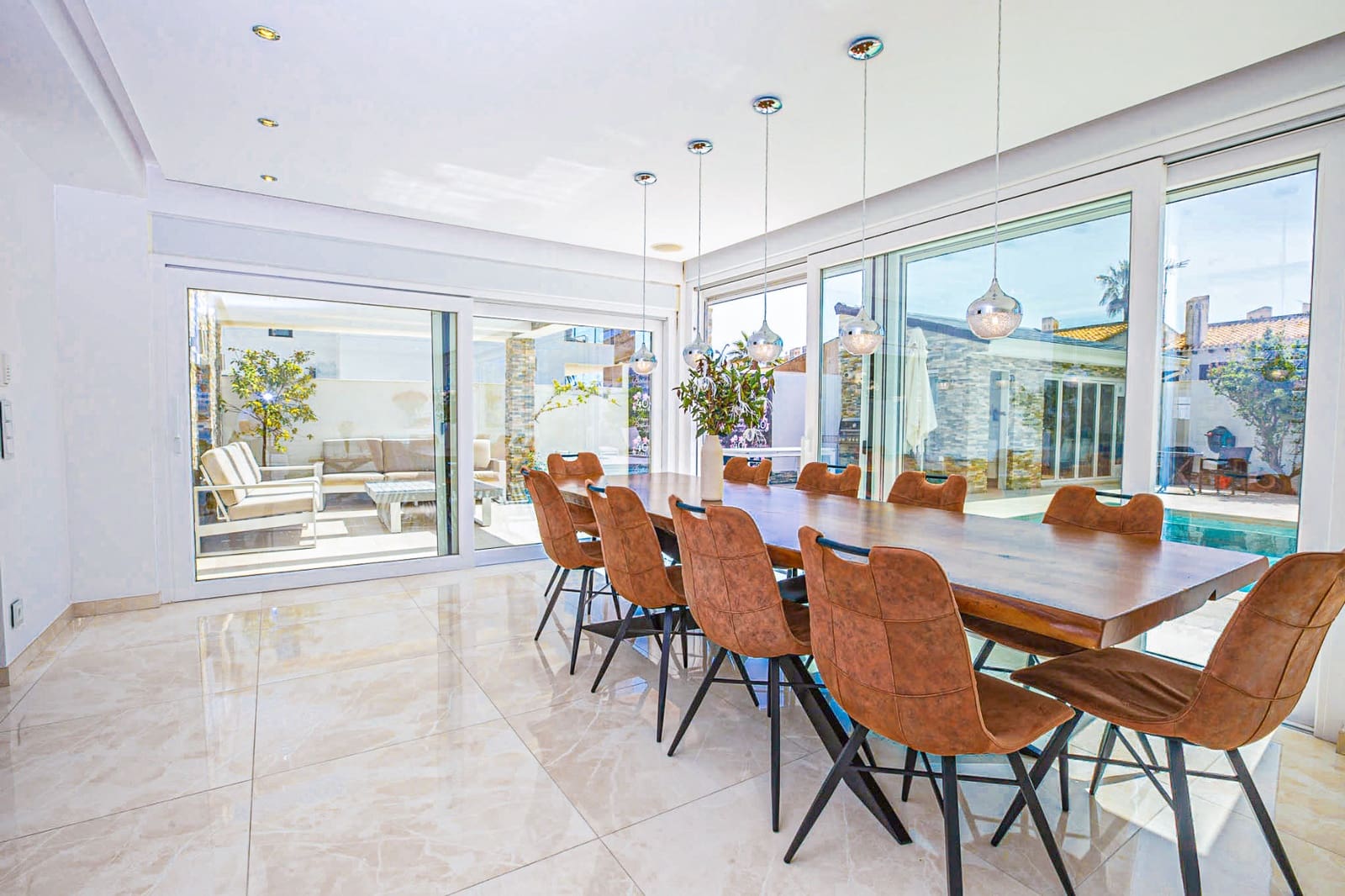 4 sypialnia Willa na sprzedaż w La Zenia z basenem - 1 350 000 € (Ref: 9362874)