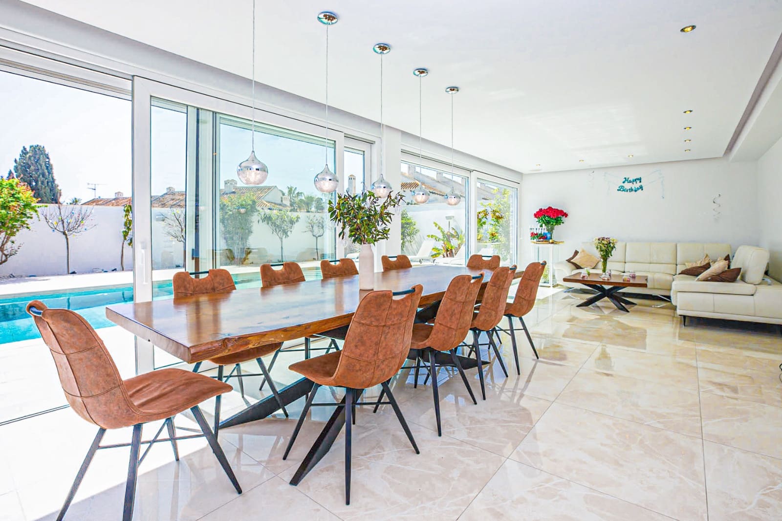 4 sypialnia Willa na sprzedaż w La Zenia z basenem - 1 350 000 € (Ref: 9362874)