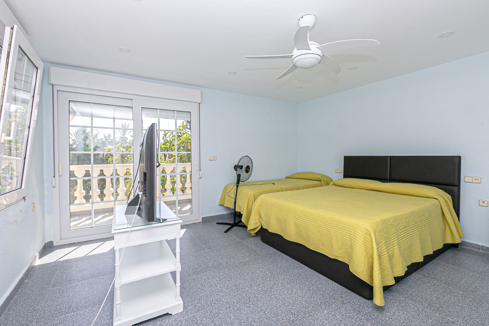 7 quarto Moradia para venda em Cabo Roig com piscina garagem - 1 490 000 € (Ref: 9363059)