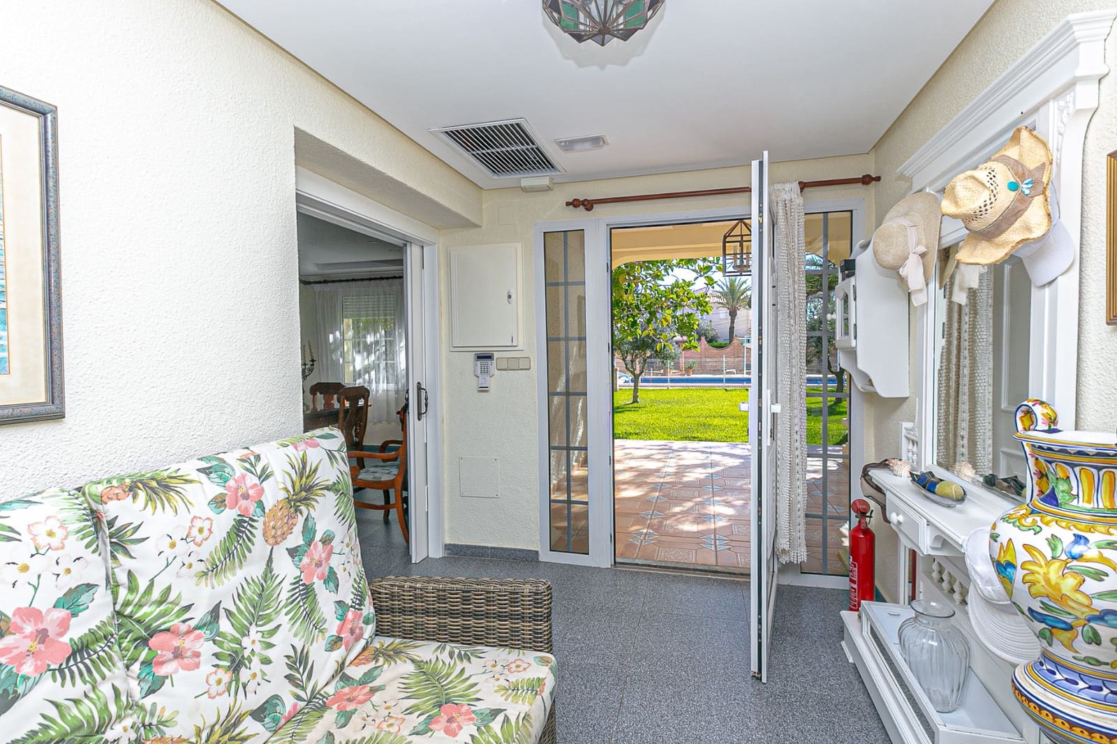 7 quarto Moradia para venda em Cabo Roig com piscina garagem - 1 490 000 € (Ref: 9363059)