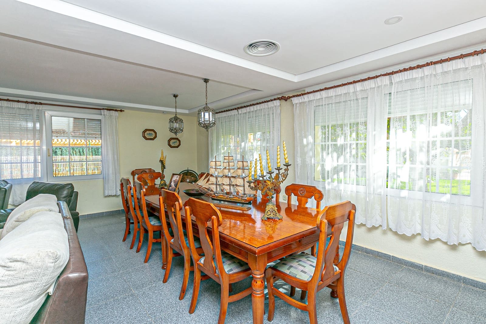 7 quarto Moradia para venda em Cabo Roig com piscina garagem - 1 490 000 € (Ref: 9363059)